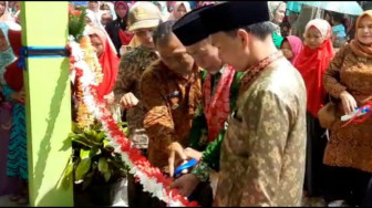 Mashuri Resmikan Gedung Seni dan Budaya
