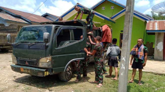 Lima Hari TMMD, Prajurit Dapatkan Keluarga Baru