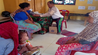 Tim Kesehatan Lapangan Layani Pengobatan Gratis Masyarakat