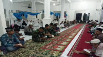 Pererat Silaturahmi, Dansatgas TMMD dan Anggota Ikut Yasinan Rutin Warga