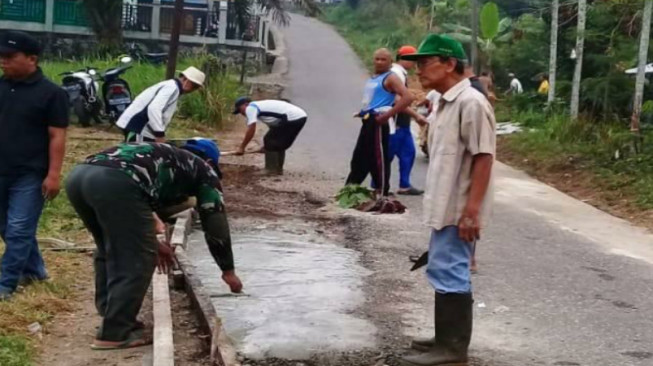 Kejar Adipura, Warga Sapta Marga Cor Jalan