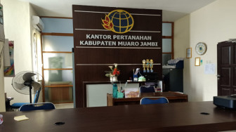 Masyarakat Keluhkan Pelayanan Kantor ATN/BPN Muaro Jambi