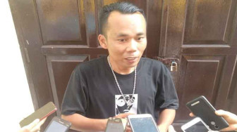 Ayo Tonton Teater Tonggak, Dua Bos Partai Besar Bertemu Baca Puisi