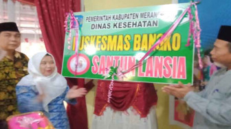 Wabup Merangin Luncurkan Puskesmas Bangko Santun Lansia