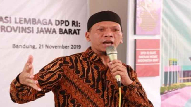 Seminar Bersama Mahasiswa, Anggota DPD Bahas Penguatan Lembaga