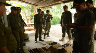 Sisir Tiga Kecamatan, 143 Botol Miras Diamankan