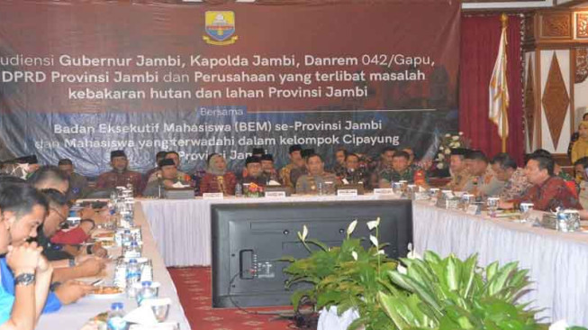 Tanggulangi Karhutla, Gubernur Terima Masukan BEM se-Provinsi Jambi