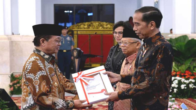 Fachrori Terima DIPA 2020 dari Presiden, Jambi Dapat 15 Triliun Rupiah