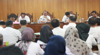 Amir Sakib Pimpin Rapat Penyampaian LPPK 2019