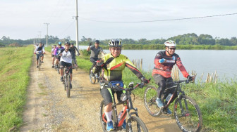 Kapolda Jambi Lakukan Patroli dengan Bersepeda