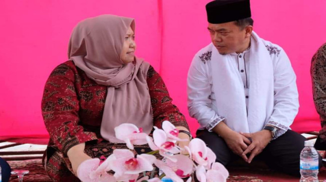 Masnah Busro: Sayo Samo Bang Haris Seperti Adik Beradik