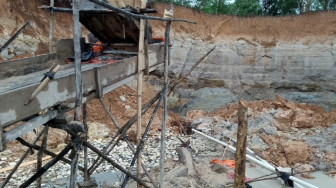 Lima Penambang Emas Tertimbun Longsor Belum Bisa Dievakuasi