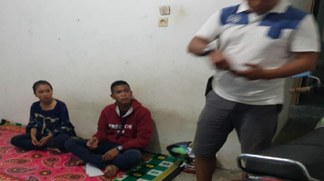 Oknum Mahasiswi dan Pelajar Digerebek Warga