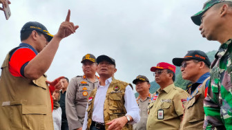 Kepala BNPB dan Menko PMK Sambangi Pengungsi
