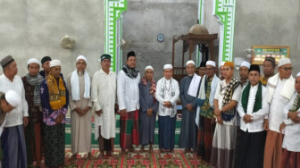Bupati dan Wakil Bupati Merangin Subuh Berjemaah