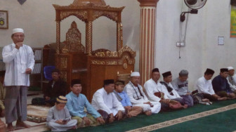 Gerakan Subuh Bersama Mashuri di Sungai Ulak