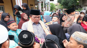 Kunjungi Rumah Tahfidz Daarul Futuuh, Fachrori Dikerumuni Anak-Anak