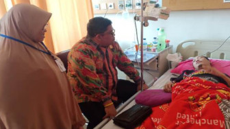 Ketua DPRD Merangin Jenguk Anak Imam Masjid yang idap Penyakit Kangker