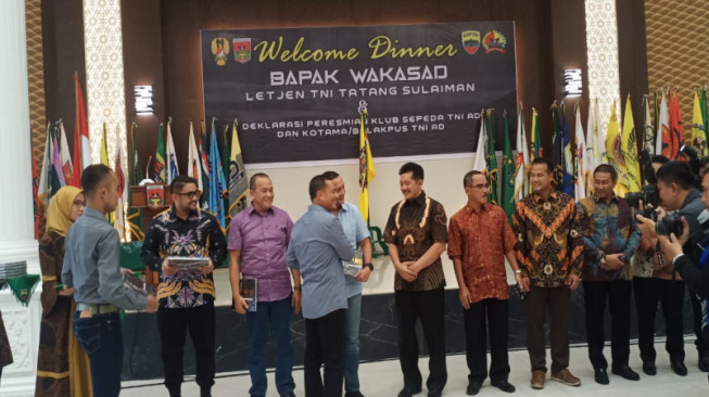 Wakasad Deklarasikan Army Cyling Club TNI AD dan Kotama/Balakpus