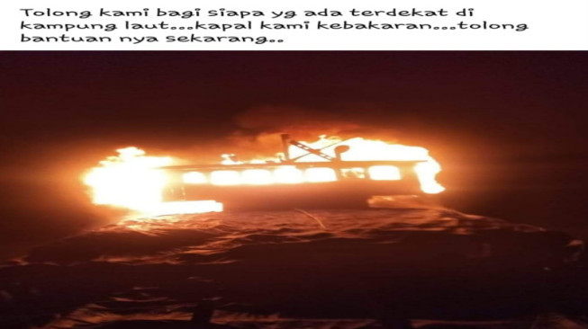 Kapal Terbakar di Kuala Kampung Laut
