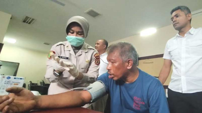 Kakek Jual Sabu untuk Biaya Berobat Stroke