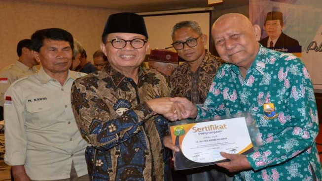 Fachrori Minta PBSI Jambi Terus Tingkatkan Prestasi