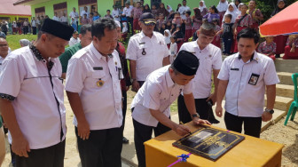 Wabup Merangin Resmikan Kantin Sehat SDN 274 Muara Delang II