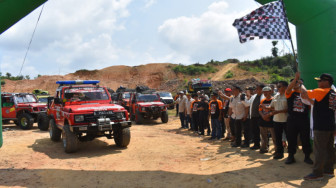 Danrem 042/Gapu Lepas Peserta Adventure Off Road Simpang Sungai Duren