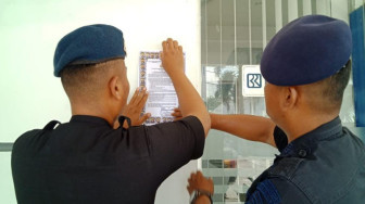 Cegah Covid-19, Sat Brimob Polda Jambi Lakukan Penyemprotan Disinfektan dan Himbauan