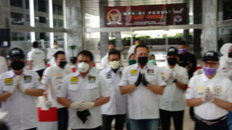 Ketua MPR Bagikan 1000 Paket Kesehatan