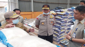 Al Haris Cek Persediaan Beras ke Bulog, Stok Beras Merangin Cukup