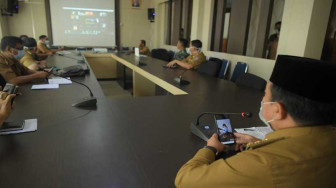 Bupati Merangin Gunakan Aplikasi Zoom Cloud Meeting