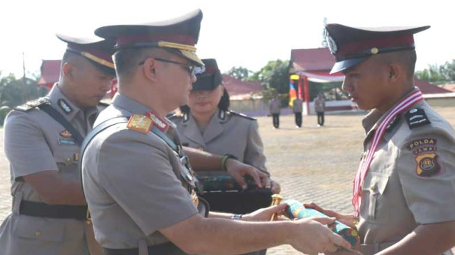 Kapolda Lantik dan Ambil Sumpah Bintara Polri 2019-2020