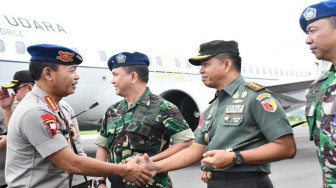 Kapolri Tinjau Pusdik Brimob Watu Kosek