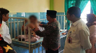 Alharis Jenguk Siswi Korban Bully