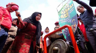 Masnah Buka KOSN FLS2N LCC dan GESIT Tingkat Kecamatan Sungai Gelam