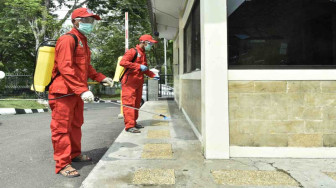 Rumah Dinas Wakil Gubernur Disemprot Disinfektan