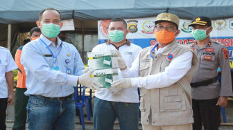 Terima Bantuan Dua Ribu Masker, Fachrori Harap Covid-19 Cepat Berakhir