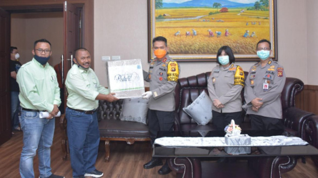 Polda Jambi Terima APD dari PT Brahma Binabakti