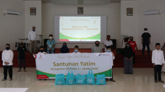 Peduli Masyarakat Sekitar, SKK Migas-KKKS Pertamina EP Asset 1 Jambi Field Berbagi Sembako