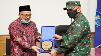 Silaturahmi ke Unja, Danrem Gapu Disambut Pihak Rektorat di Mendalo Jambi