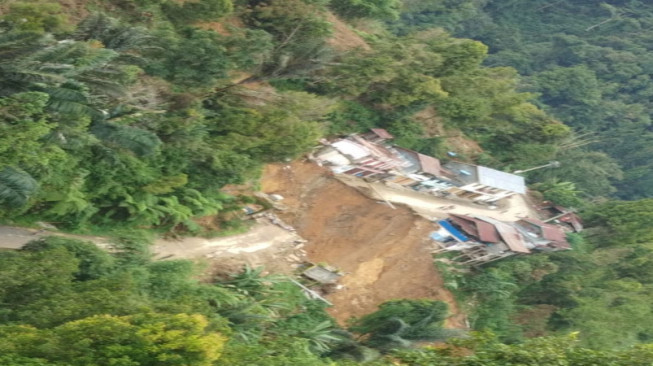 Longsor Kota Palopo, Sembilan Rumah Rusak Berat