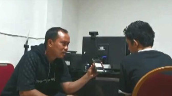 Posting Palu Arit, HB Diduga Alami Gangguan Jiwa