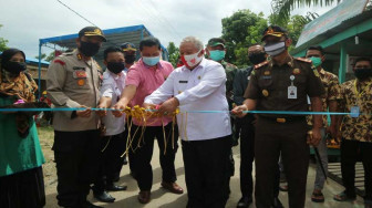 Safrial Resmikan Desa Pematang Buluh sebagai "Kampung Ampuh"