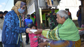 Peduli Sesamo ala Isteri Tentara