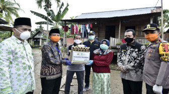 Lagi, Fachrori Salurkan Bantuan Pangan ke Masyarakat Terdampak Covid-19
