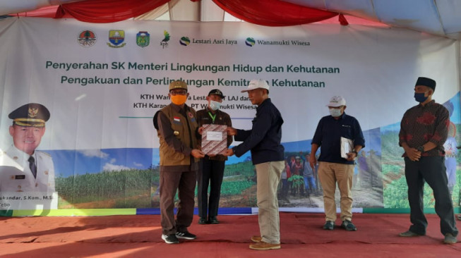Gubernur: SK Kulin KK Lindungi Keberadaan Petani Hutan