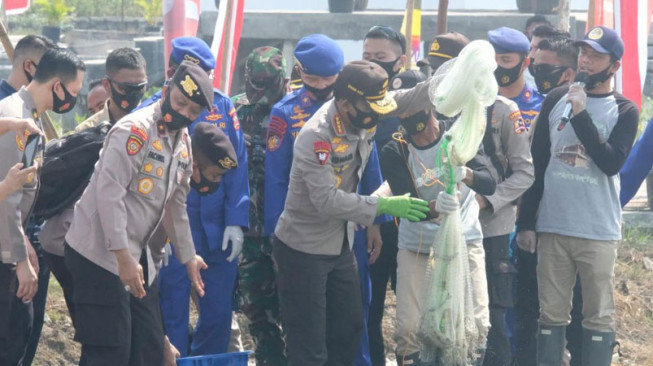 Dukung Ketahanan Pangan, Kapolri dan Panglima TNI Resmikan Kampung Tangguh Nusantara