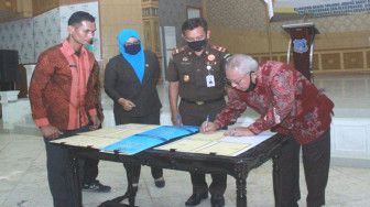 Pemkab dan Kejari Tanjab Barat Tandatangani Nota Kesepahaman