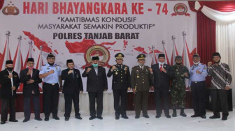 Wabup Hadiri Peringatan Hari Bhayangkara ke-74 Polres Tanjab Barat